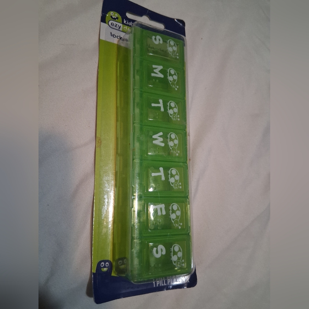Green Weekly Pill Organizer - Locking Pill Planner